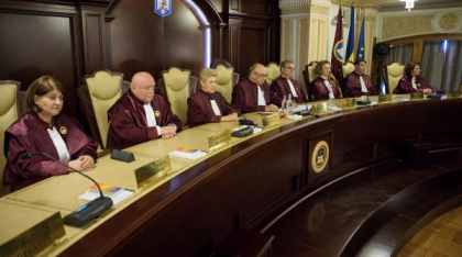CCR: Reforma în Sănătate și legea care reduce numărul și indemnizația membrilor în CA-urile companiilor de stat sunt constituționale