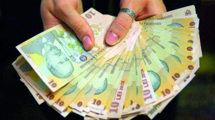 Câștigul salarial mediu brut pe economie în martie a fost de 9.495 lei și cel net de 5.691 lei