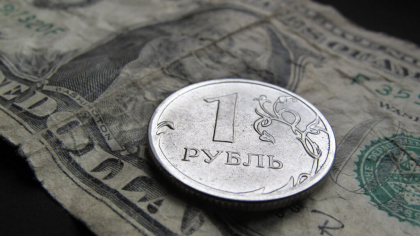 Rusia ocolește sancțiunile, mutându-și comerțul în ruble