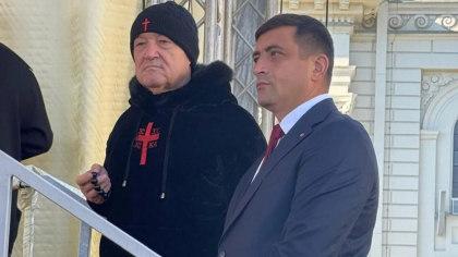 „Darul” inedit de la nunta lui George Simion. S-a aflat cât a plătit Gigi Becali pe cele trei tone de brânză oferite. Sumă copleșitoare