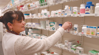 Criza medicamentelor. Farmaciile acuză statul că nu a decontat pentru reţetele compensate şi gratuite