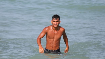 Neştiuta poveste a lui Ianis, eroul de 17 ani care a salvat de la înec o tânără, în staţiunea Costineşti
