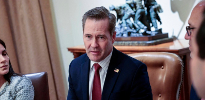 Mike Waltz, consilierul pentru securitate națională al lui Donald Trump, și adjunctul său demisionează după gafele legate de aplicația Signal