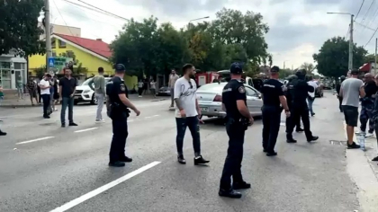 De la ce a pornit bătaia din Craiova, în urma căreia un bărbat a murit: „Verii sau neamurile băiatului veneau mereu la fată și...”