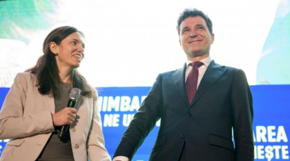 Nicușor Dan a anunțat că se însoară, dar nu va face nuntă la Palatul Cotroceni: „Doar în familie”