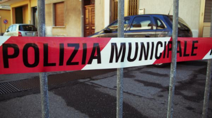 Muncitor moldovean din Italia, abandonat în stare critică în față la Urgențe. Se caută maşina care l-a adus