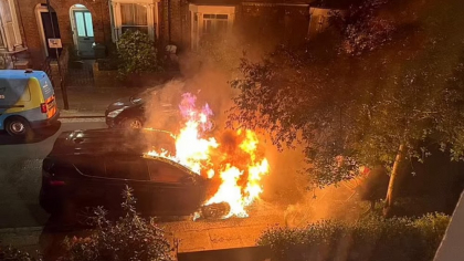 Român arestat pentru incendierea casei lui Keir Starmer: ar fi ajutat un ucrainean să dea foc unor proprietăți ale premierului britanic
