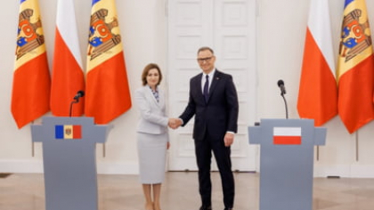 Maia Sandu i-a mulțumit președintelui Duda pentru angajamentul Poloniei în apărarea Ucrainei împotriva Rusiei. "Ne aflăm pe linia frontului hibrid" FOTO