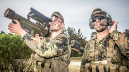 Armata Germană nu poate doborî dronele rusești din cauza lui Hitler. Breșa uriașă în securitatea Germaniei, găsită chiar în Constituția țării
