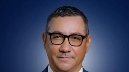Cât costă tricoul purtat de Victor Ponta de ziua lui. Cum a sărbătorit 53 de ani: „Golf, distracție, muncă, privat”
