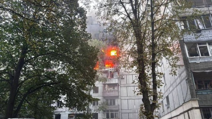 Rusia a lansat 580 de drone și 40 de rachete asupra orașelor ucrainene. Un bloc din Dnipro, lovit cu muniții cu fragmentație