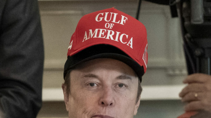 Elon Musk promite să acorde prioritate afacerilor, după noua defecțiune a platformei X