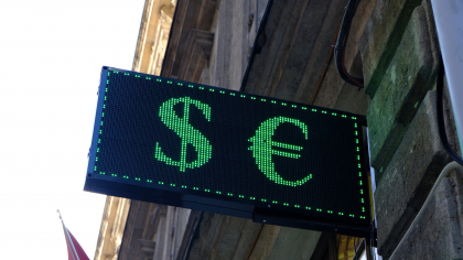 Preşedintele Bundesbank spune clar: Euro nu poate înlocui dolarul ca monedă de rezervă internaţională