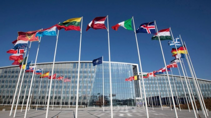 NATO: Cancelarul german este de acord cu creşterea bugetului apărării, dar eşalonat