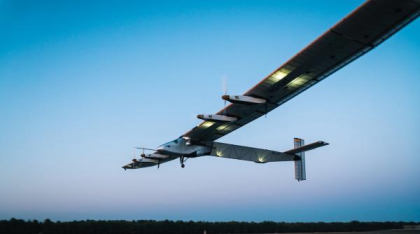 Așa arată drona care poate zbura 90 de zile în șir, doar cu energie solară. E mai lată decât un Boeing 747 dar de 160 de ori mai ușoară