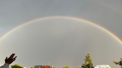FOTO Curcubeu deasupra Bucureștiului după o ploaie de vară