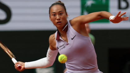US Open: Medaliata cu aur olimpică Zheng Qinwen s-a retras, acuzând „durerii persistente”