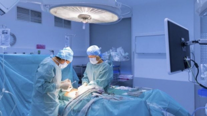 O tânără din Oradea operată de tumoră pe inimă și-a împărtășit povestea într-o scrisoare dedicată medicilor care i-au salvat viața: „Se poate și aici”