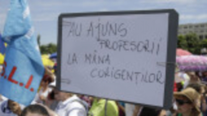 Sindicatele din Educație ies din nou la protest. Într-o ultimă instanță, cer dialog cu Președintele României