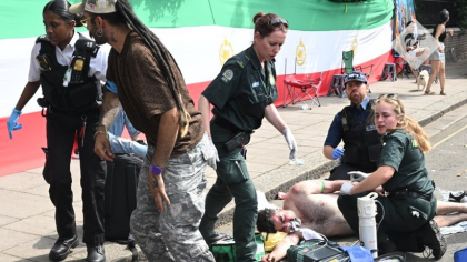 Protestatari, atacați în fața Ambasadei Iranului din Londra. Două persoane au ajuns la spital, iar Poliția a arestat șase bărbați