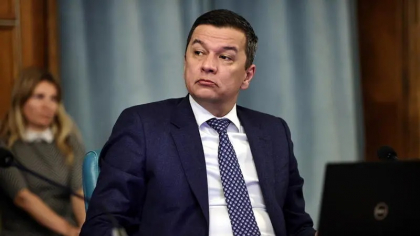 Grindeanu: A-i cere cuiva să îşi taie de bună-voie sinecura este ca şi cum ai cânta la flaut într-o sală plină de băieţi de cartier şi să speri că vor lăcrima de emoţie