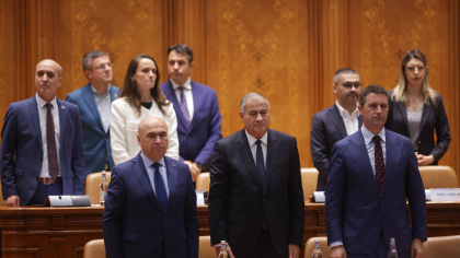 Guvernul Bolojan e, de fapt, guvernul Cioloș. Fostul premier tehnocrat are mai mulți oameni în fruntea Guvernului decât PNL