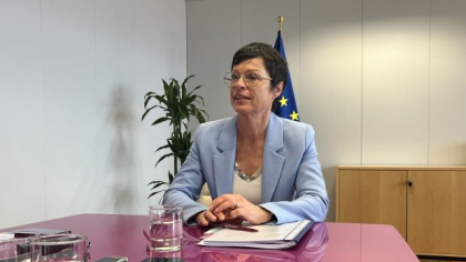 Propaganda rusă atinge cote fără precedent în Moldova, avertizează comisarul european pentru extindere