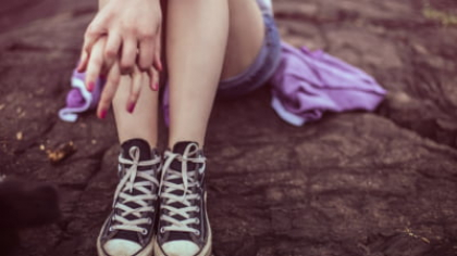 Bărbat condamnat la un an de închisoare cu suspendare după ce și-a bătut fiica. El va trebui să plătească și 5.000 de lei daune morale
