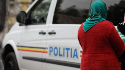 O mamă din Pietrari și fiul ei de 5 ani au fost găsiți morți în casă, iar tragedia ar fi pornit de la o mașină