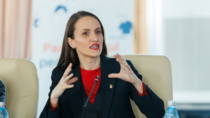 VIDEO Oana Țoiu se plânge că nu mai sunt diplomați de carieră - Câți bani a economisit la minister în primele două săptămâni