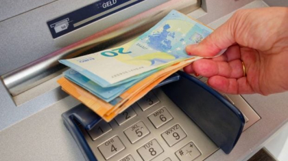 Noi reguli la bancomate. Limite zilnice și lunare în funcție de bănci sau tipul de card