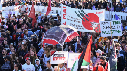 Manifestații violente în Berlin, cu ocazia comemorării a doi ani de la atacul Hamas asupra Israel / Sloganuri anti-Israel, ciocniri cu forțele de ordine