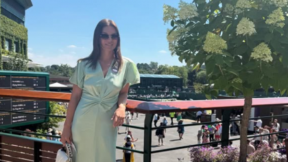 Cât costă rochia pe care a purtat-o Simona Halep la Wimbledon? Piesa de vestimentație este creația Victoriei Beckham