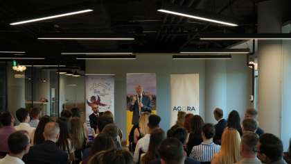 Centrul Agora pentru Democrație lansează proiectul „Building Bridges” pentru consolidarea parteneriatului româno-american