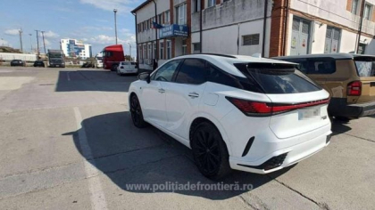 Mașini de lux, de peste 200.000 de euro, furate din Spania, au fost găsite în Portul Constanța