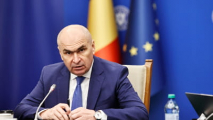 E Bolojan un premier diferit? „Își proiectează imaginea de tehnocrat auster care „face ce trebuie, nu ce dă bine”, dar bilanțul primelor luni nu confirmă asta”