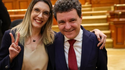Diana Buzoianu, despre anunţul că demnitarii ar trebui să circule cu transportul în comun: Se aruncă şi cu idei populiste pe piaţă
