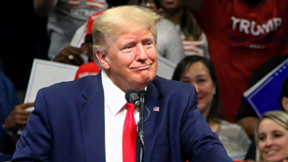 Donald Trump nu exclude să anexeze Groenlanda folosind forța militară: „Avem nevoie de ea”