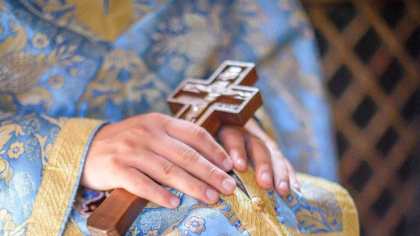 După crimele din Ilfov și Prahova, Patriarhia Română cere implicarea activă a preoților în sprijinirea victimelor violenţei domestice