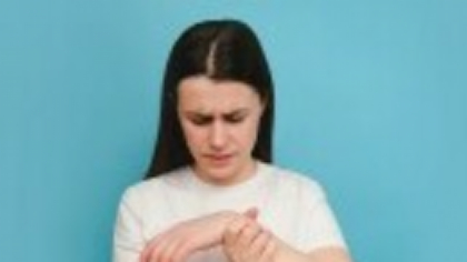 Cum poate fi tratată durerea articulară fără medicamente. Explicațiile medicilor