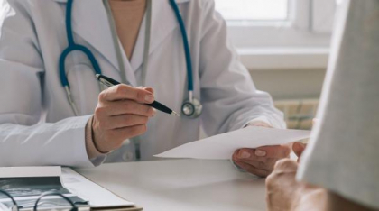 Scandalul milionului de concedii medicale, Corpul de Control le verifică. CNAS apără medicii: Adeverința nu se dă că insistă pacientul