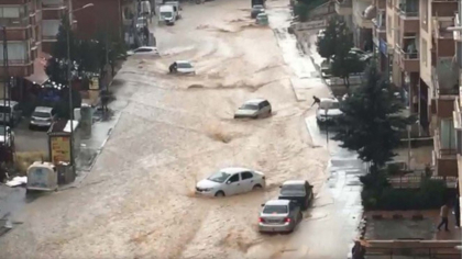 O furtună cu putere de uragan a devastat capitala Turciei VIDEO