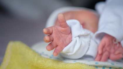 Un bebeluș uriaș a uimit o întreagă maternitate. Medicii l-au poreclit „Sumo”. Cât cântărea la naștere?