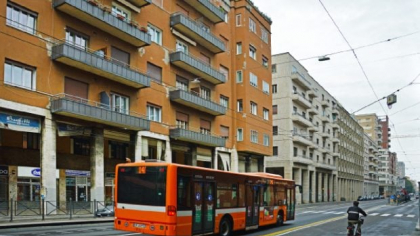 Cum luptă italienii împotriva scumpirilor chiriilor cauzate de cazările rezervate pe Booking.com și Airbnb