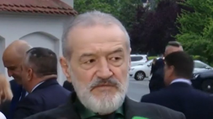 FOTO| Ce fotografie are Gigi Becali la profilul de WhatsApp