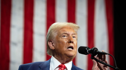 Republicanii din Congress se grăbesc să adopte legislaţia fiscală propusă de Trump. „Intenţionăm să o facem în această seară, dacă este posibil”. Scutirile generalizate de taxe şi impozite, cu un impact estimat la 3.000 de miliarde de dolari, ar putea destabiliza economia americană