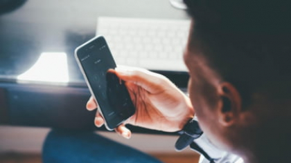 România, pe ultimul loc la competențe digitale în UE. Unde pierd românii și cine recuperează decalajul