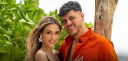 Povestea cuplului Ella Vișan și Andrei Lemnaru, de la Insula Iubirii, sezonul 9! „Am trecut peste toate, chiar dacă am avut certuri”. S-au cunoscut în Marea Britanie și sunt logodiți