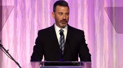 Jimmy Kimmel, somat de un important grup media din SUA să prezinte scuze și să doneze bani către organizația lui Charlie Kirk
