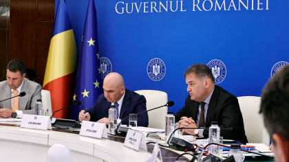 Gata, Bolojan taie și de la el!